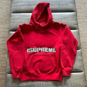 Authentic 2019 Supreme Sweatshirt in medium